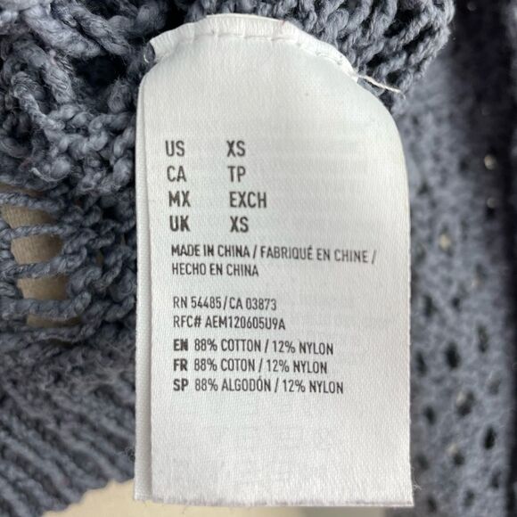 American Eagle Outfitters Loose Knit Sweater Size XS EUC - Picture 7 of 7